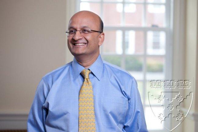 El Nuevo Rector de la Harvard Business School y Sus Prioridades: Lo Que Cambiará en la Educación Empresarial
